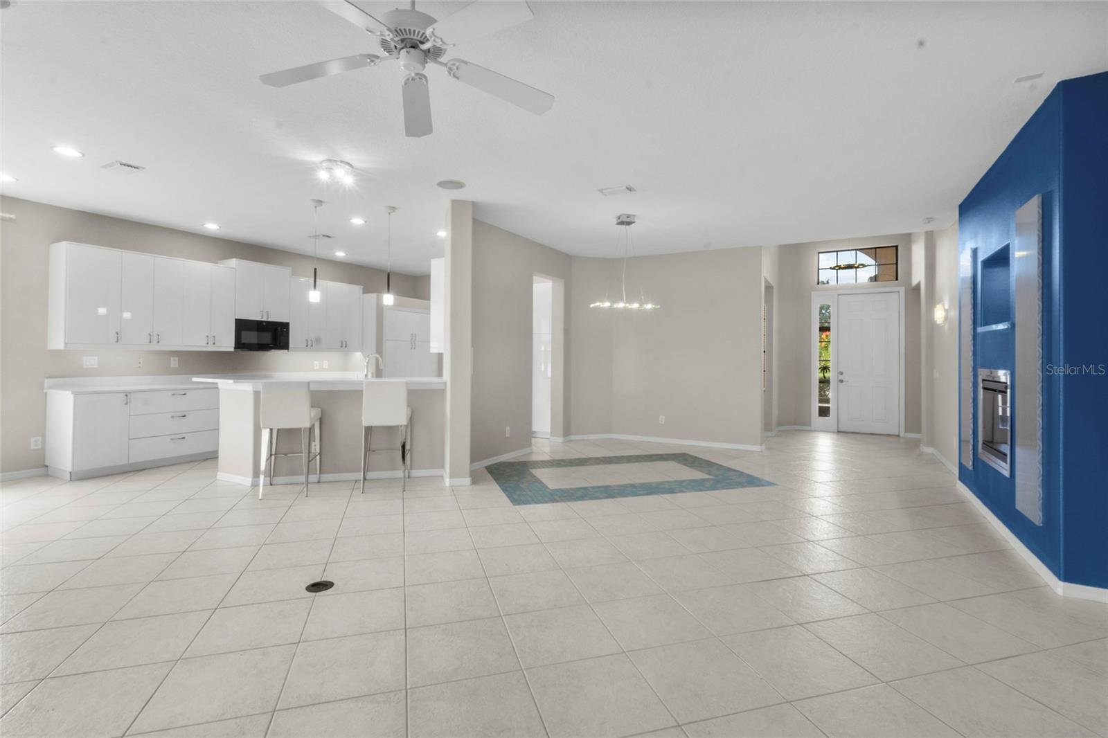 LAKERIDGE FALLS PH 1B - Residential