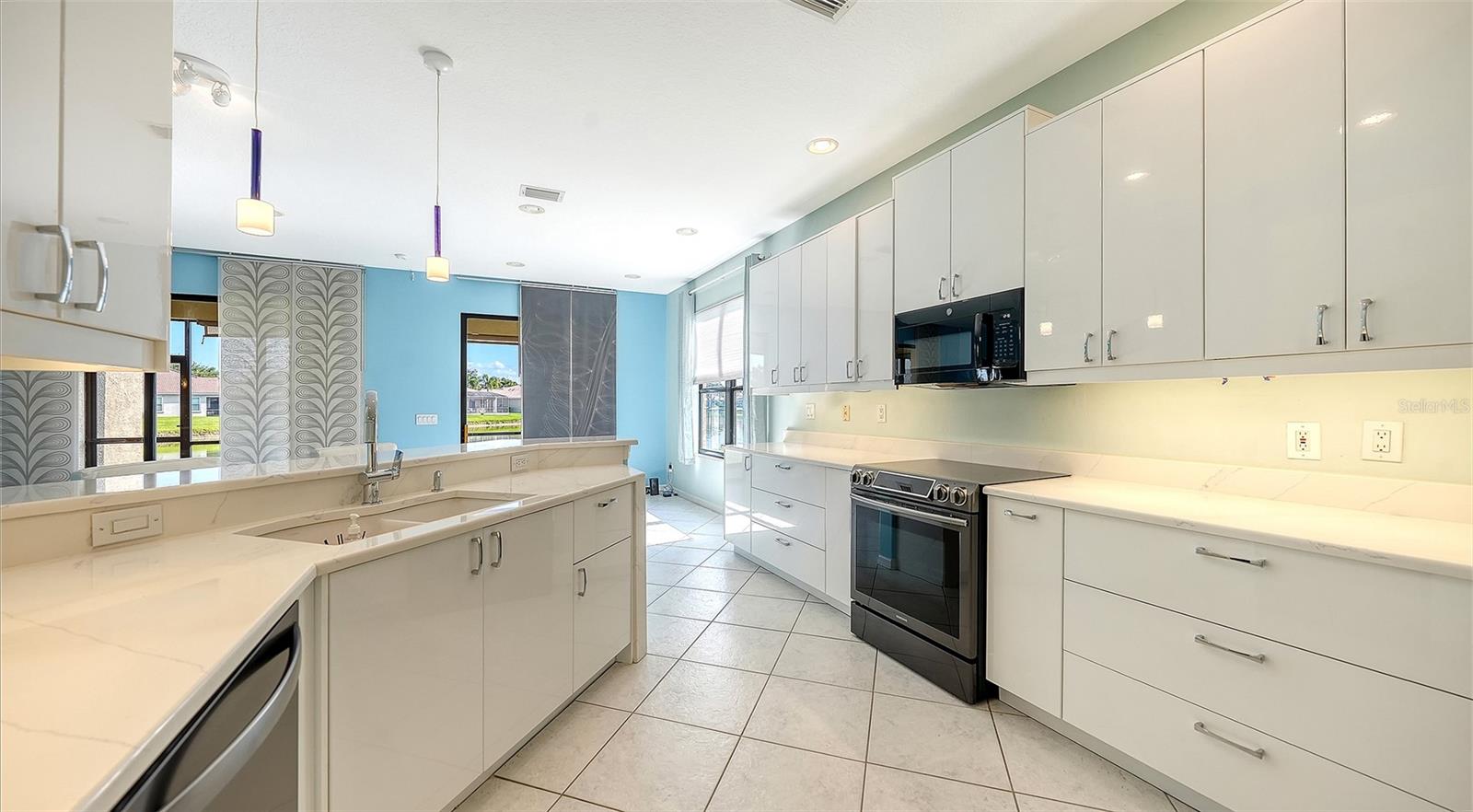 LAKERIDGE FALLS PH 1B - Residential