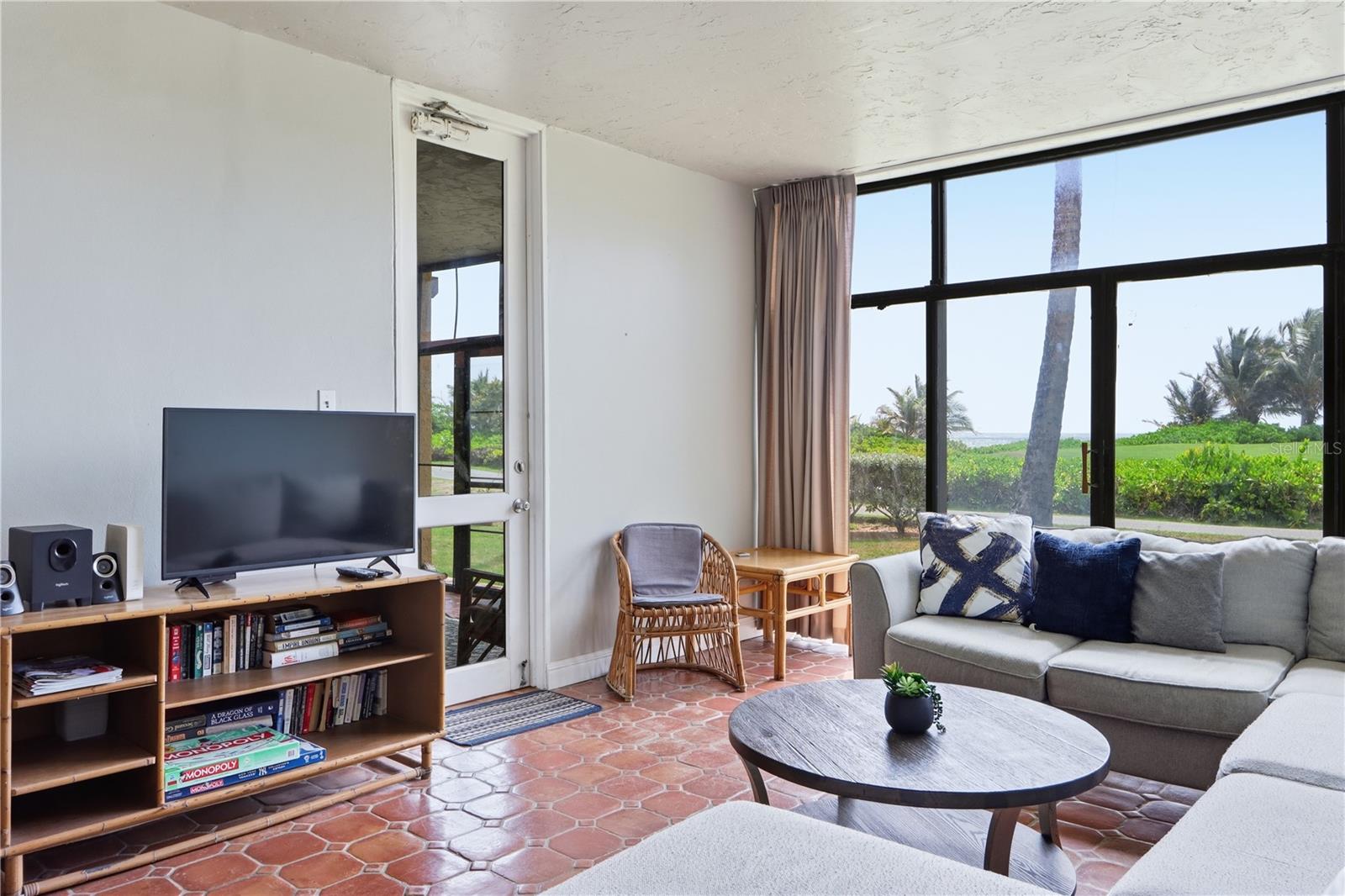 Casas a venda 4 - Jen Dantas 215 BEACH VILLAGE DRIVE 215
