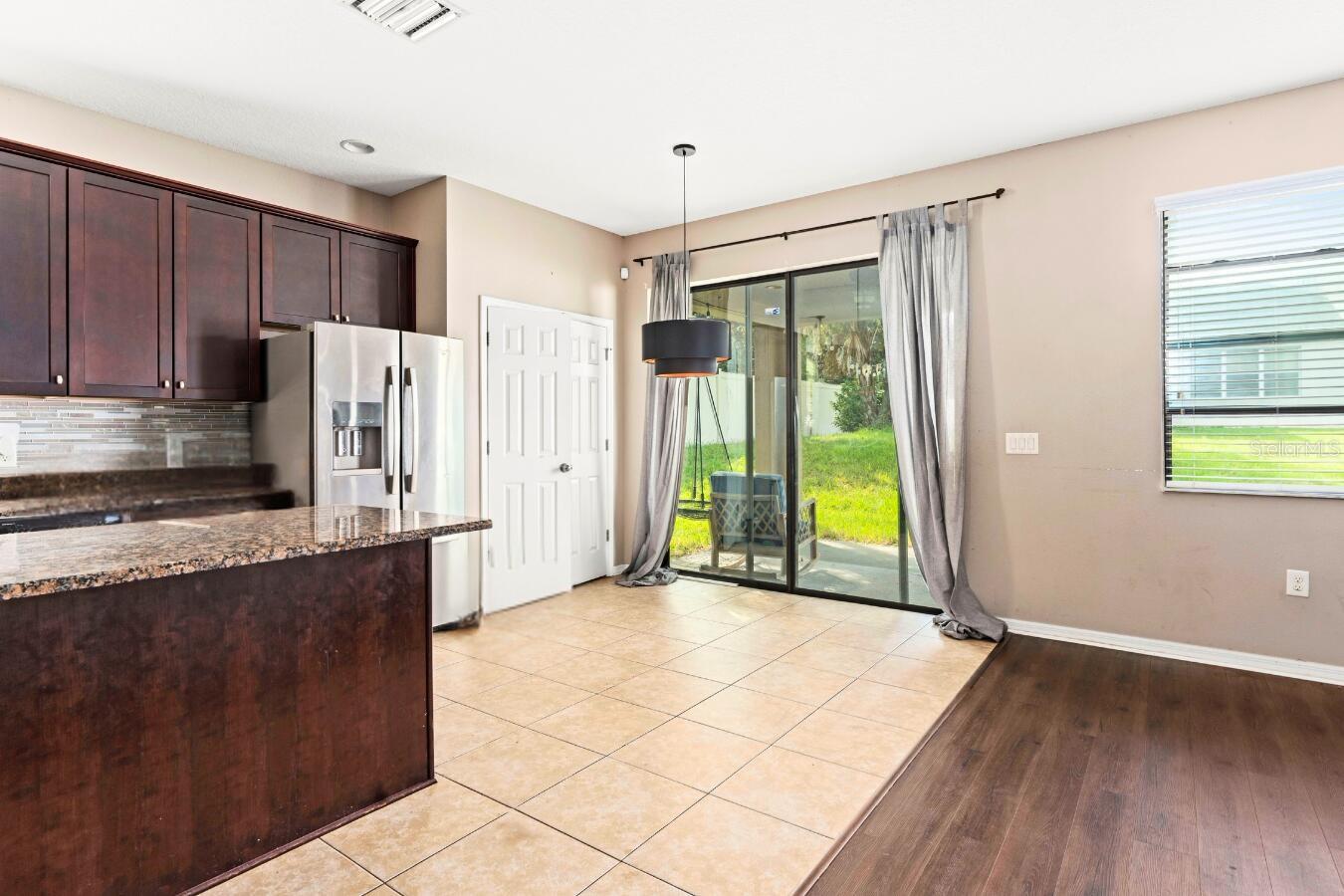 MISTY GLEN - Residential