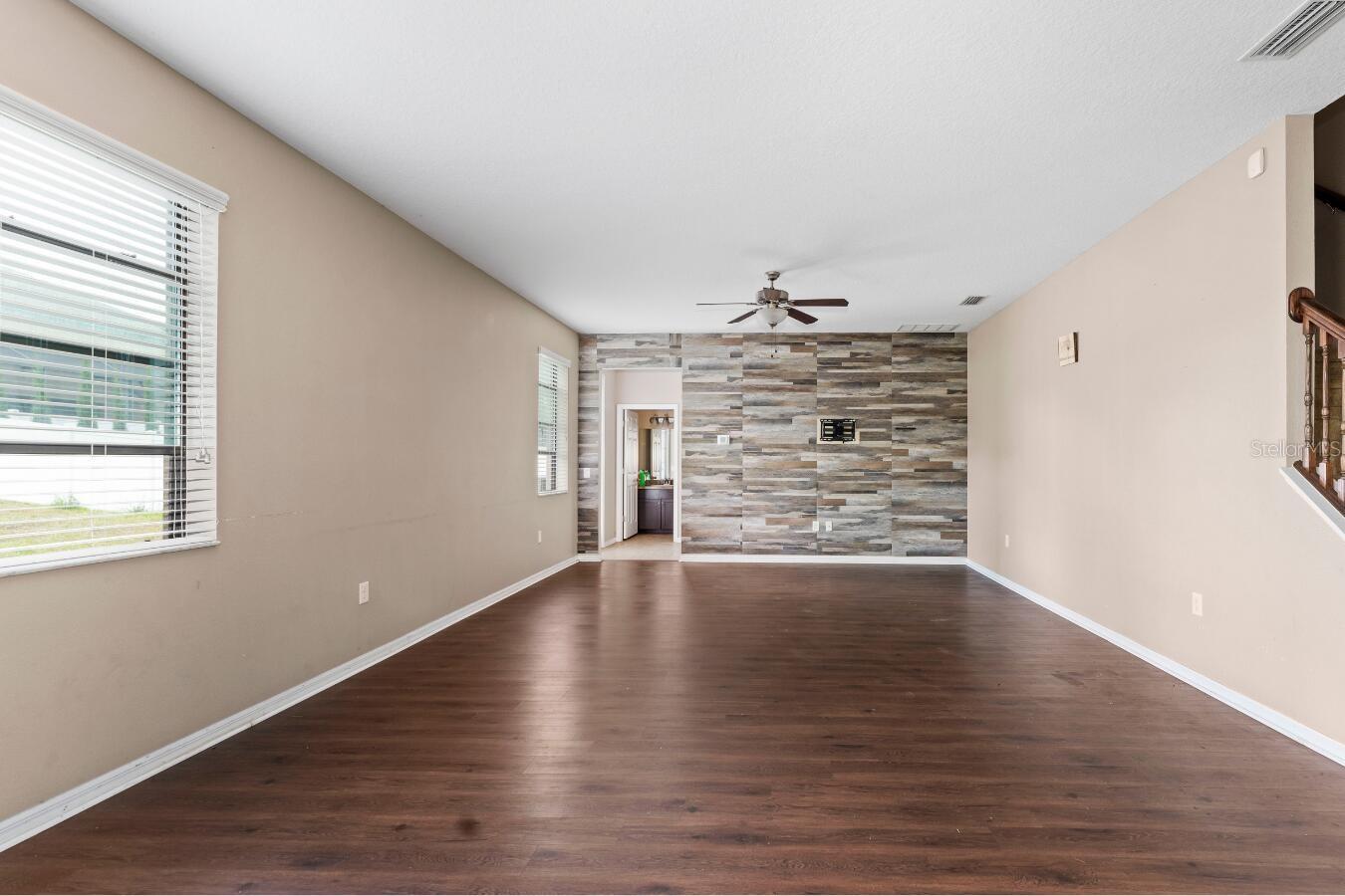 MISTY GLEN - Residential