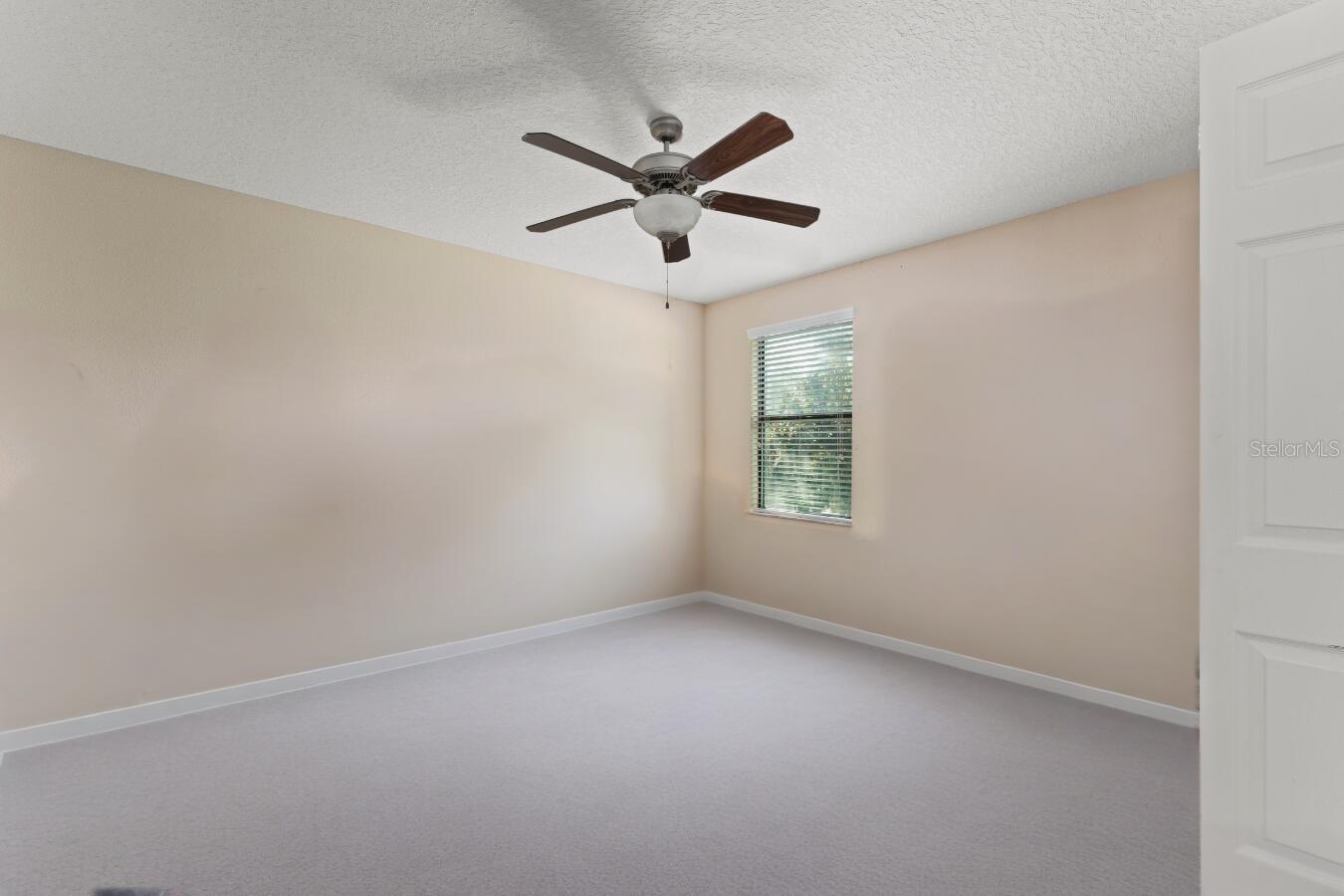 MISTY GLEN - Residential