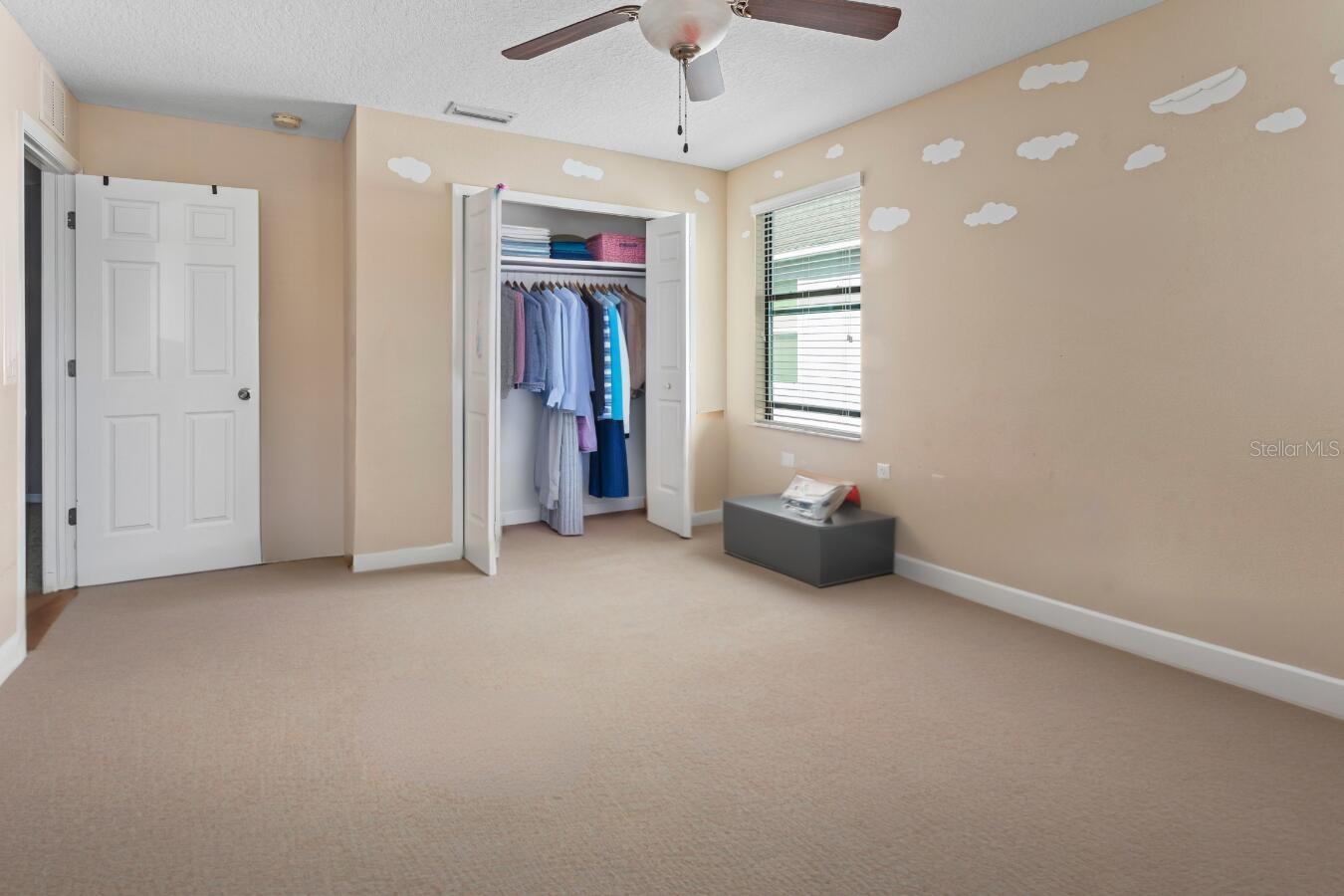 MISTY GLEN - Residential