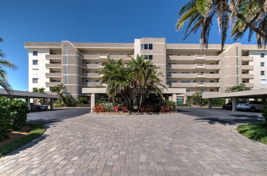 View LONGBOAT KEY, FL 34228 condo