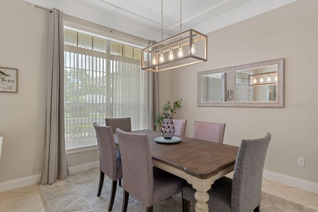 LAKE DIAMOND GOLF - Residential