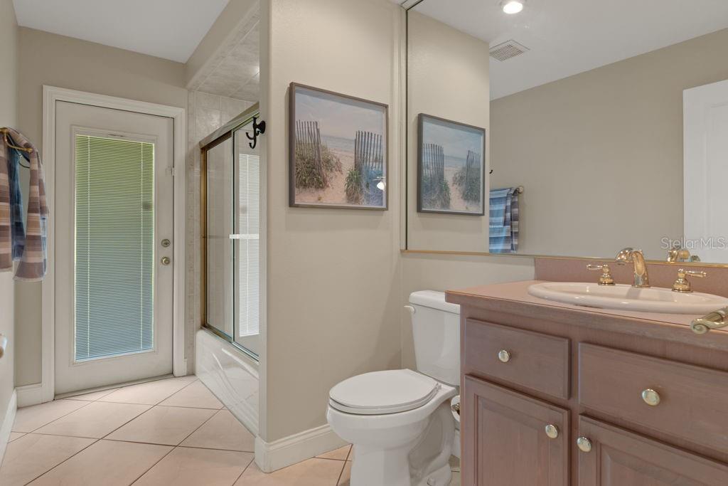 LAKE DIAMOND GOLF - Residential