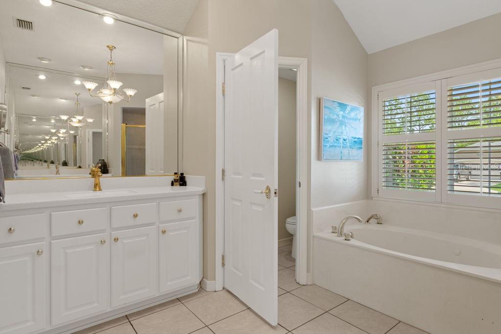 LAKE DIAMOND GOLF - Residential