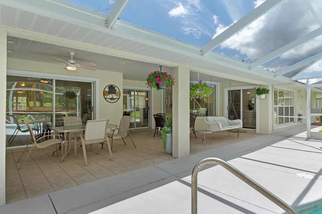 LAKE DIAMOND GOLF - Residential