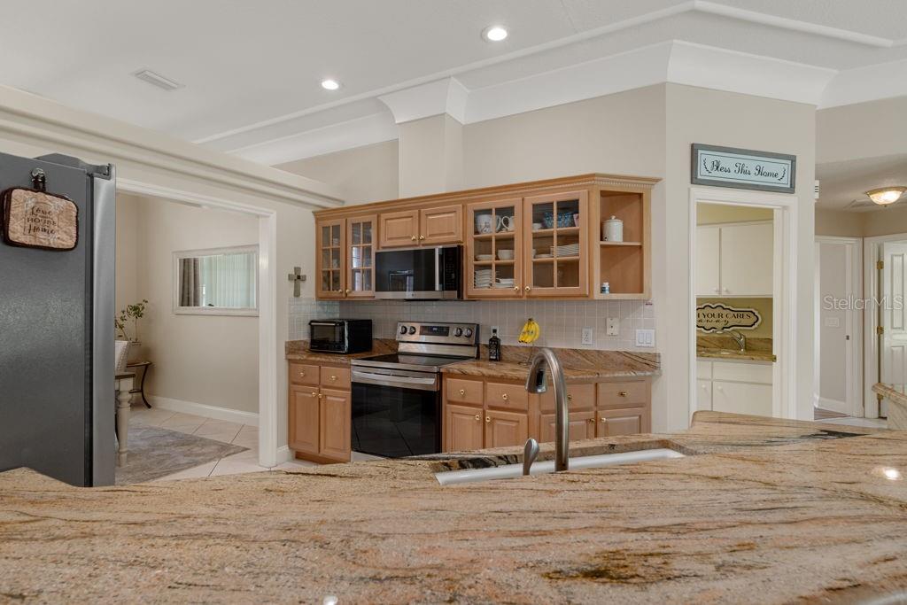 LAKE DIAMOND GOLF - Residential