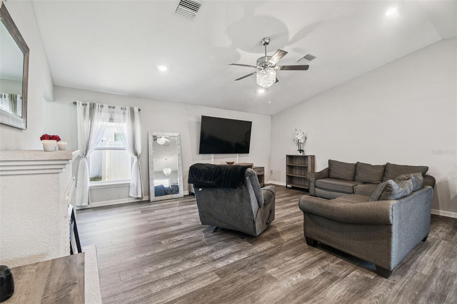 RIVER BEND WEST SUB - Residential