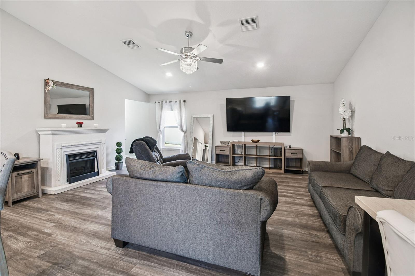 RIVER BEND WEST SUB - Residential