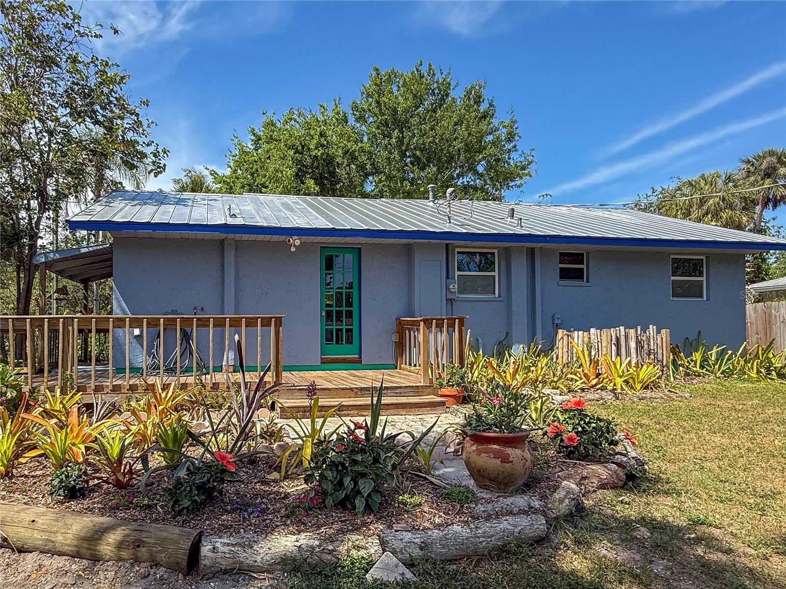 PALM GROVE - Residential