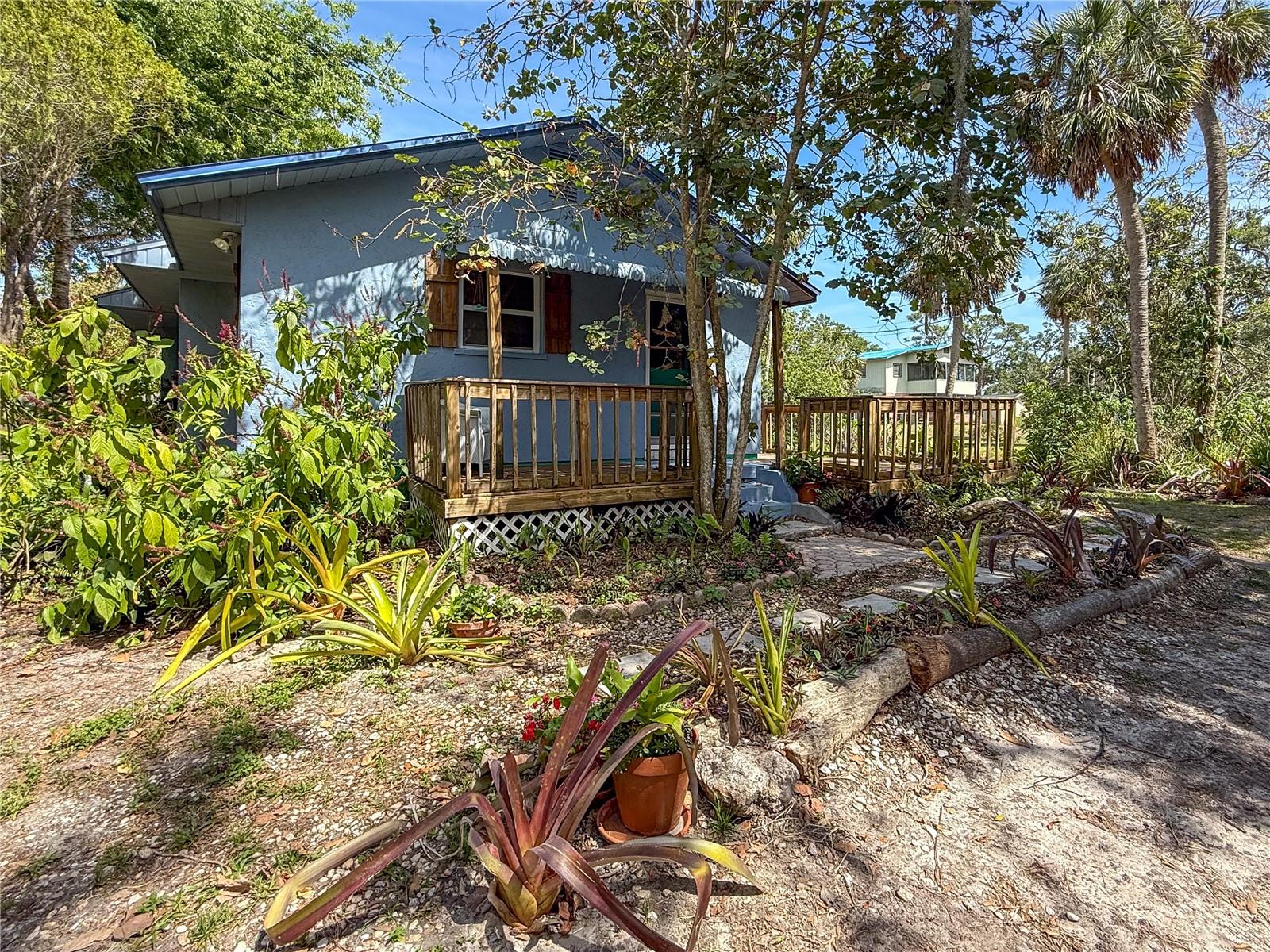 PALM GROVE - Residential