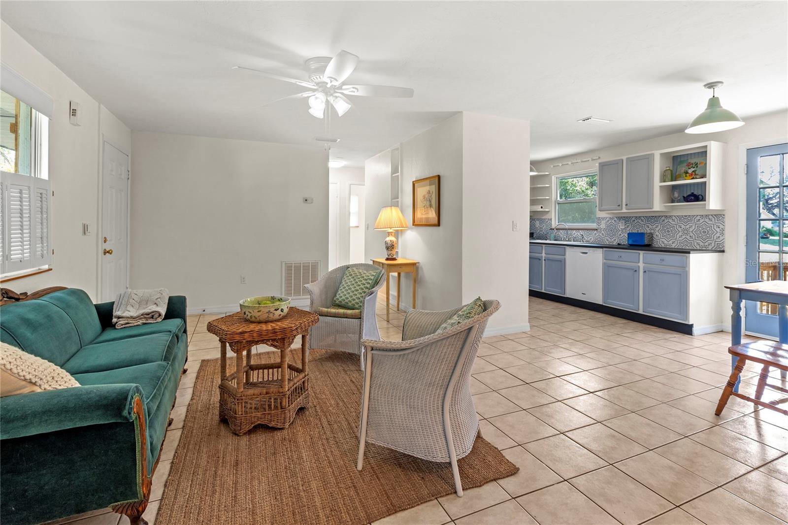 PALM GROVE - Residential