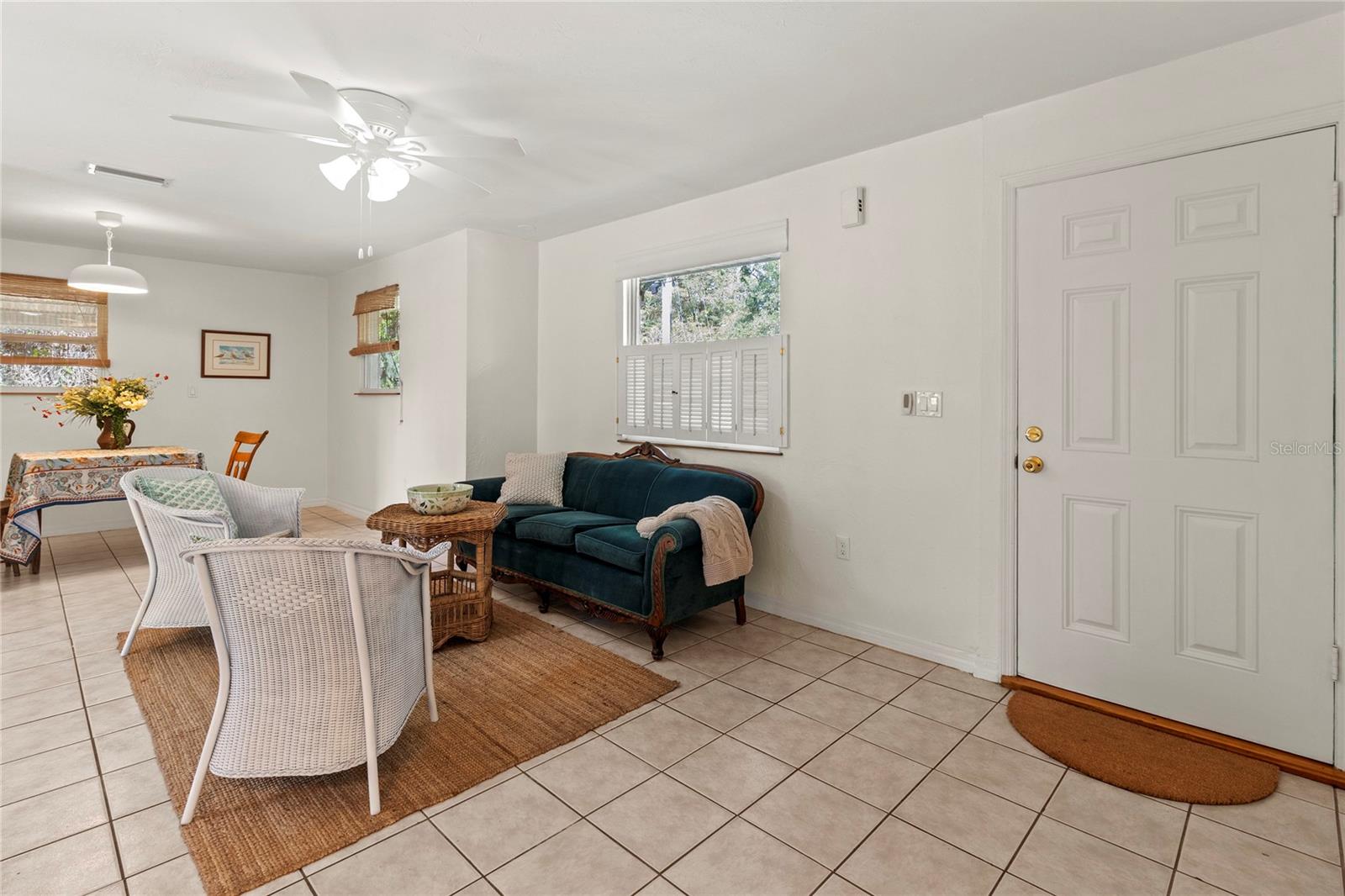 PALM GROVE - Residential