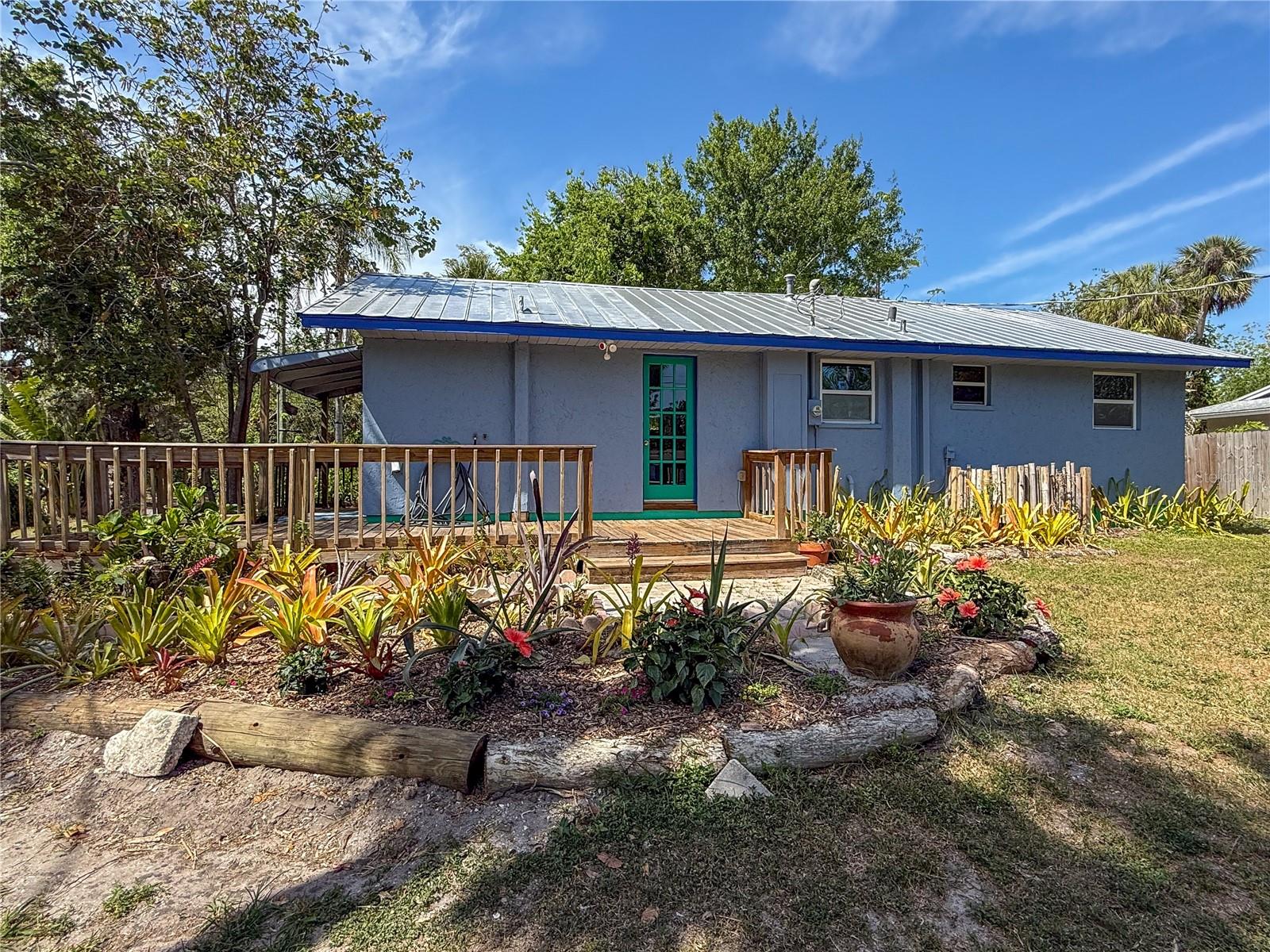 PALM GROVE - Residential