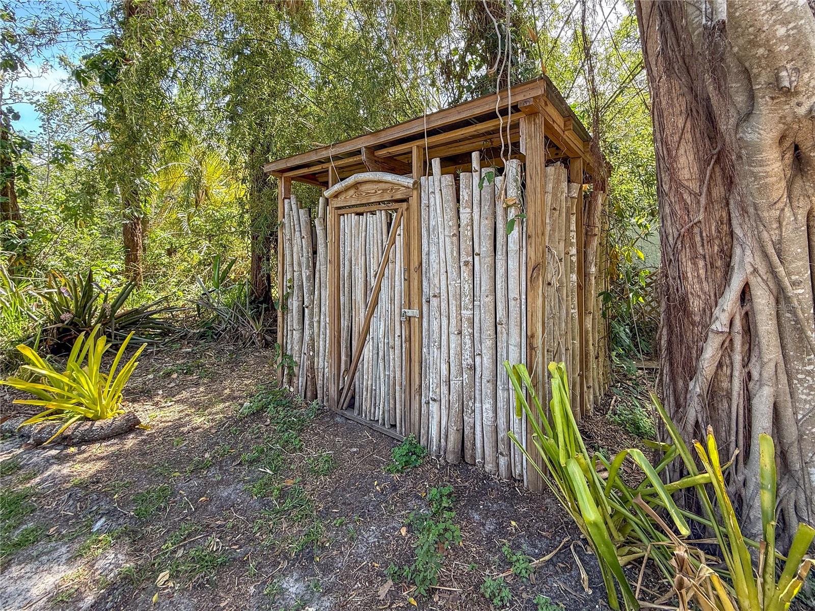 PALM GROVE - Residential