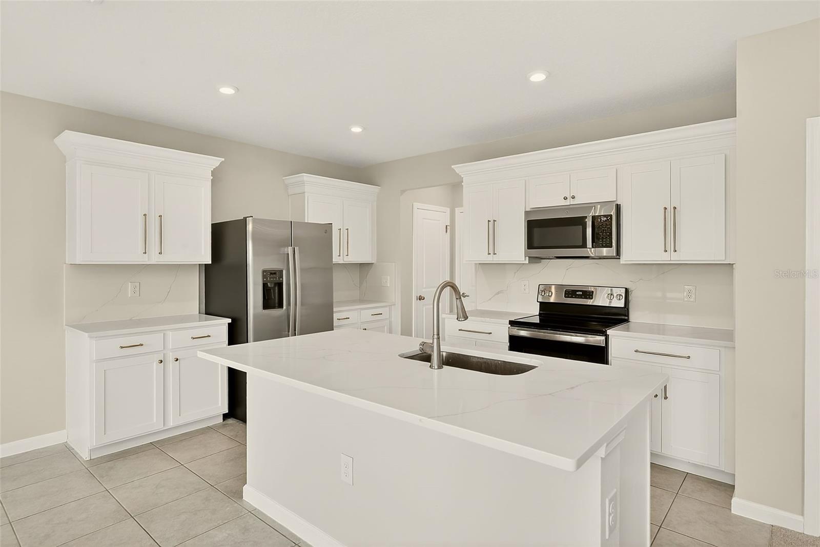 ZEPHYR PLACE - Residential