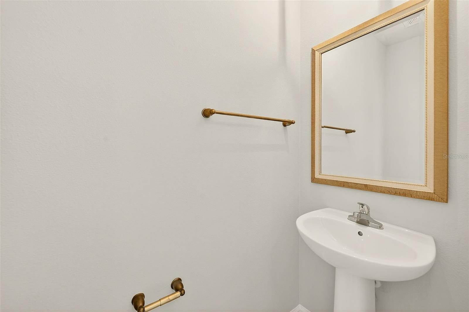 ZEPHYR PLACE - Residential