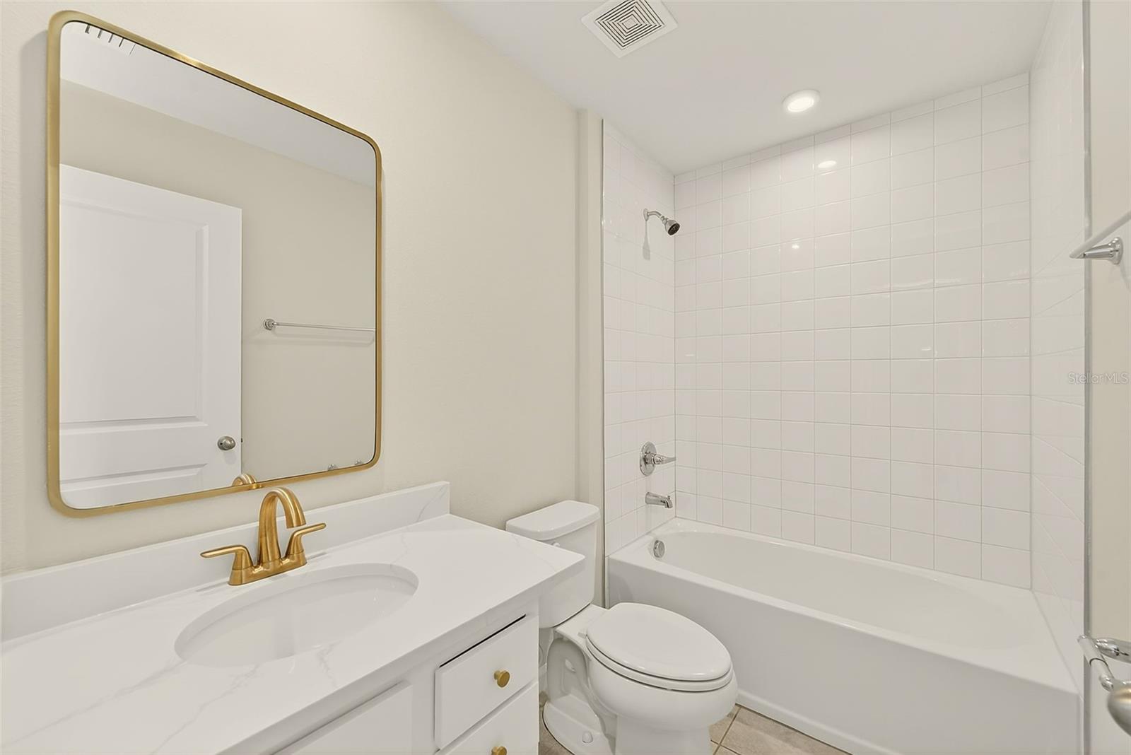 ZEPHYR PLACE - Residential