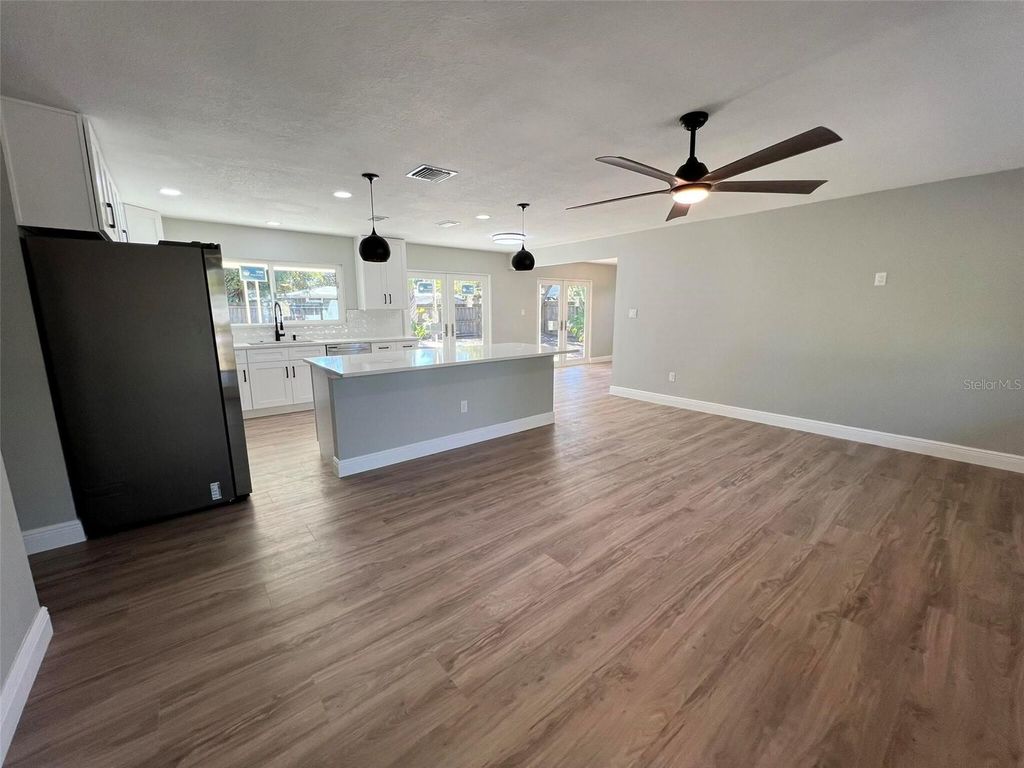 Photo of 3180 Bellevue Street, Sarasota, FL 34237 (MLS # O6372146)