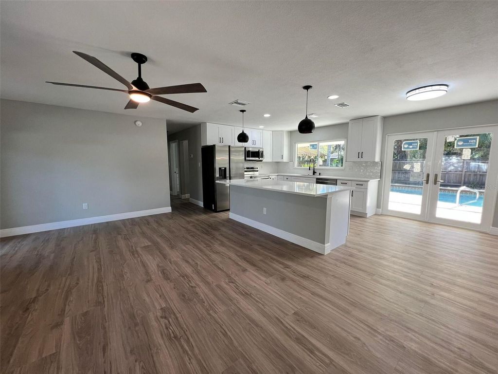 Photo of 3180 Bellevue Street, Sarasota, FL 34237 (MLS # O6372146)