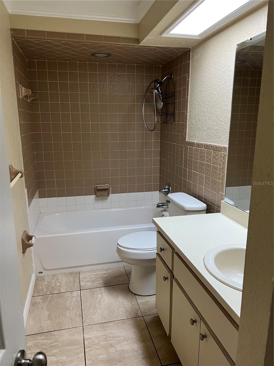 SUMMIT - Residential Lease