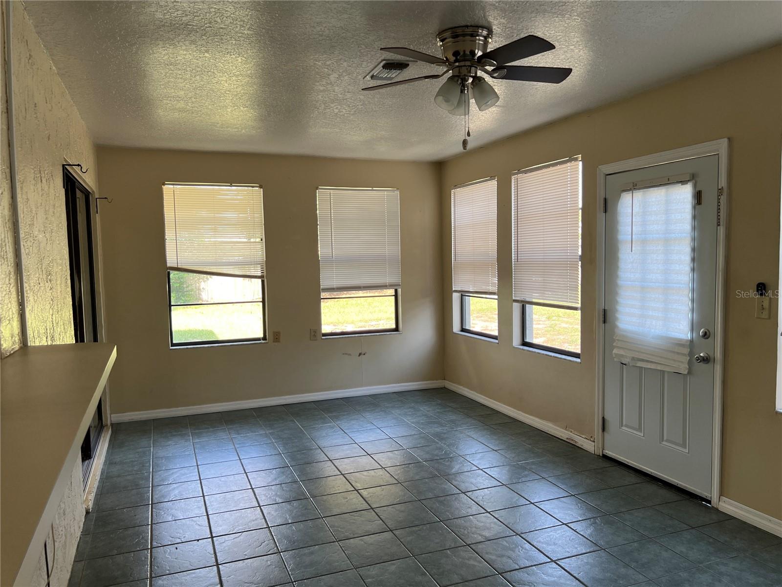 SUMMIT - Residential Lease