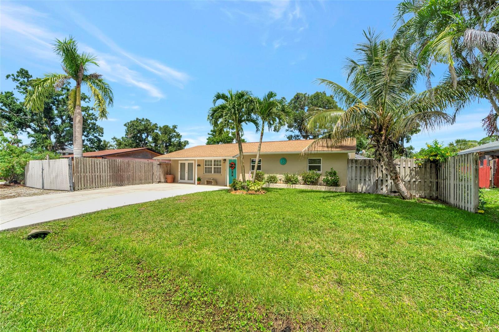 460 PELICAN ROAD