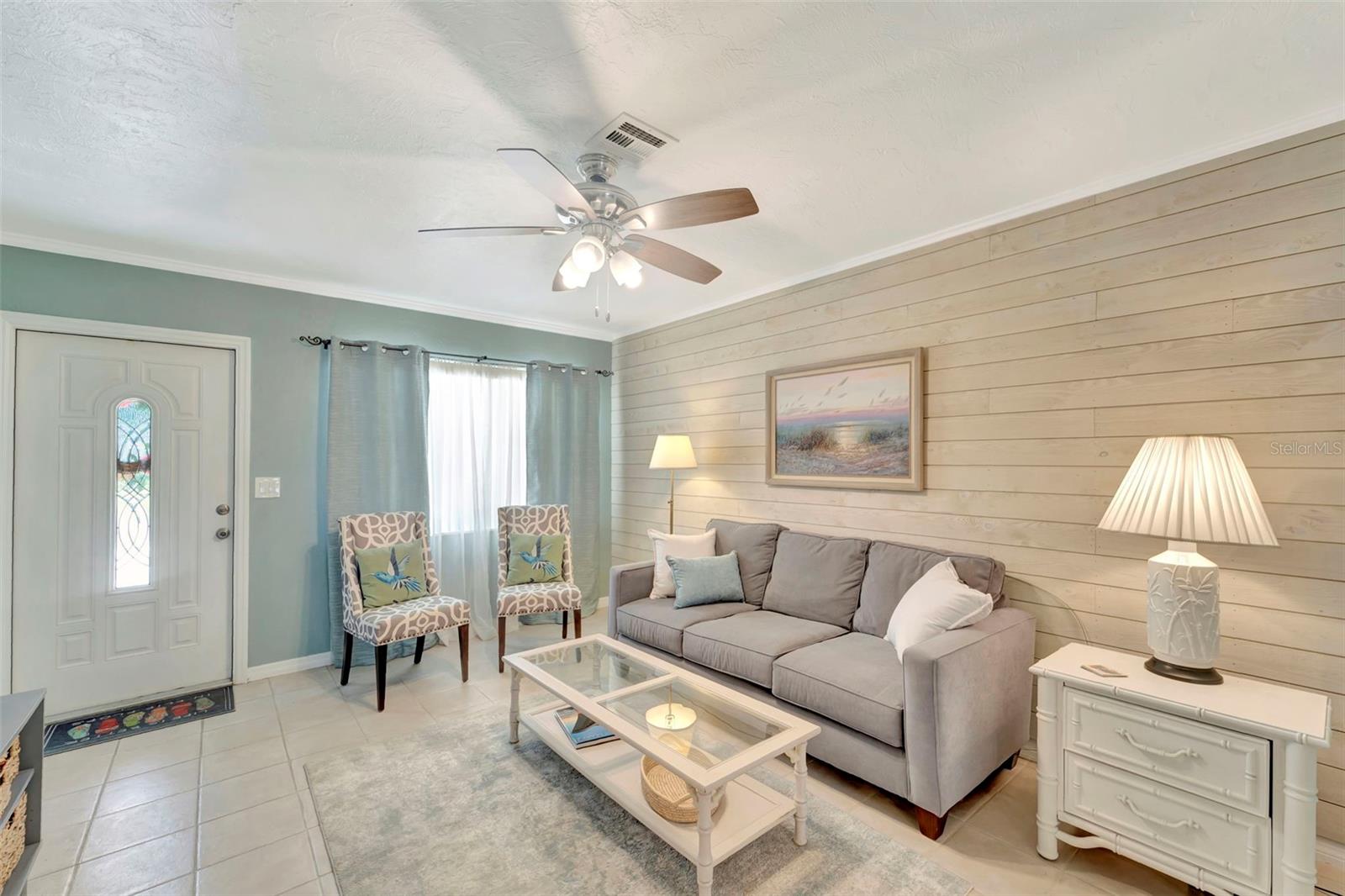 460 PELICAN ROAD