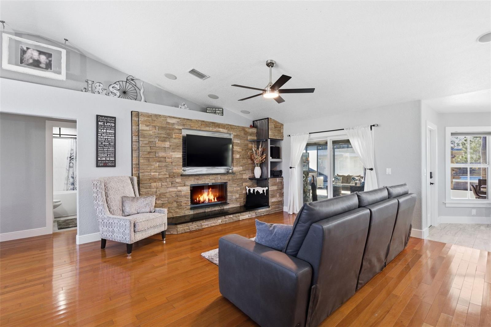 QUAIL HOLLOW PINES - Residential