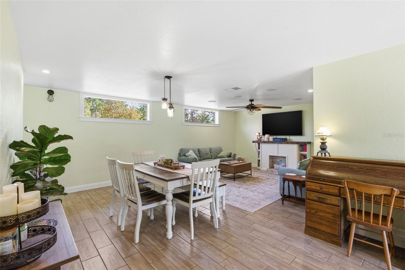 QUAIL HOLLOW PINES - Residential