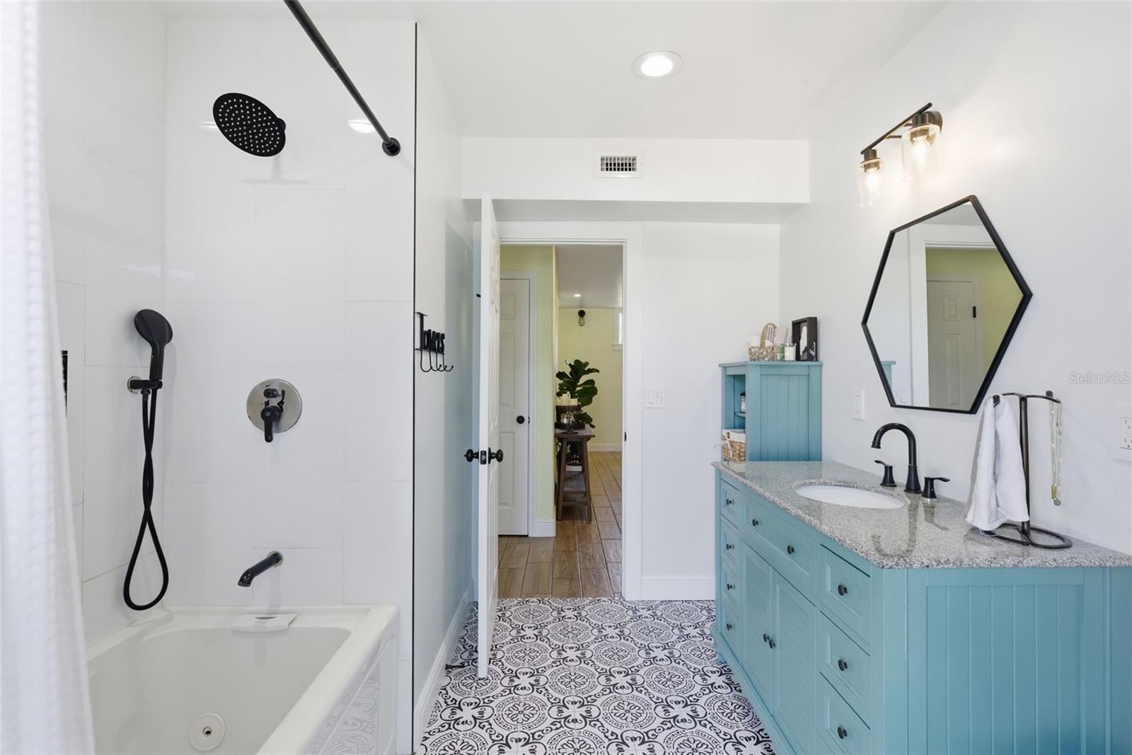 QUAIL HOLLOW PINES - Residential