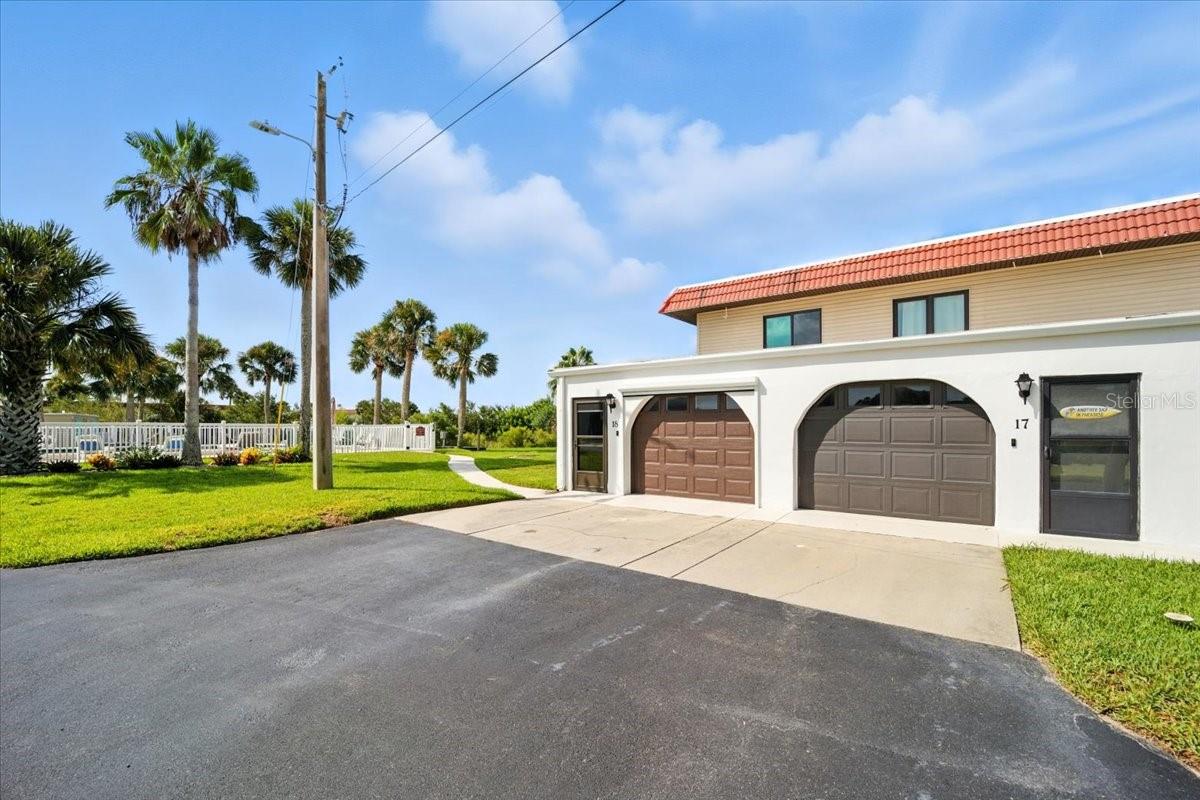 OCEAN PALM VILLAS 01 - Residential