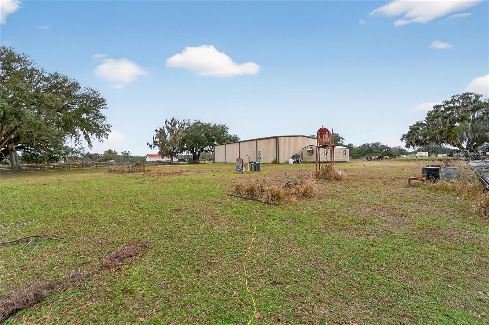 HORSESHOE HILLS ESTATES - Land