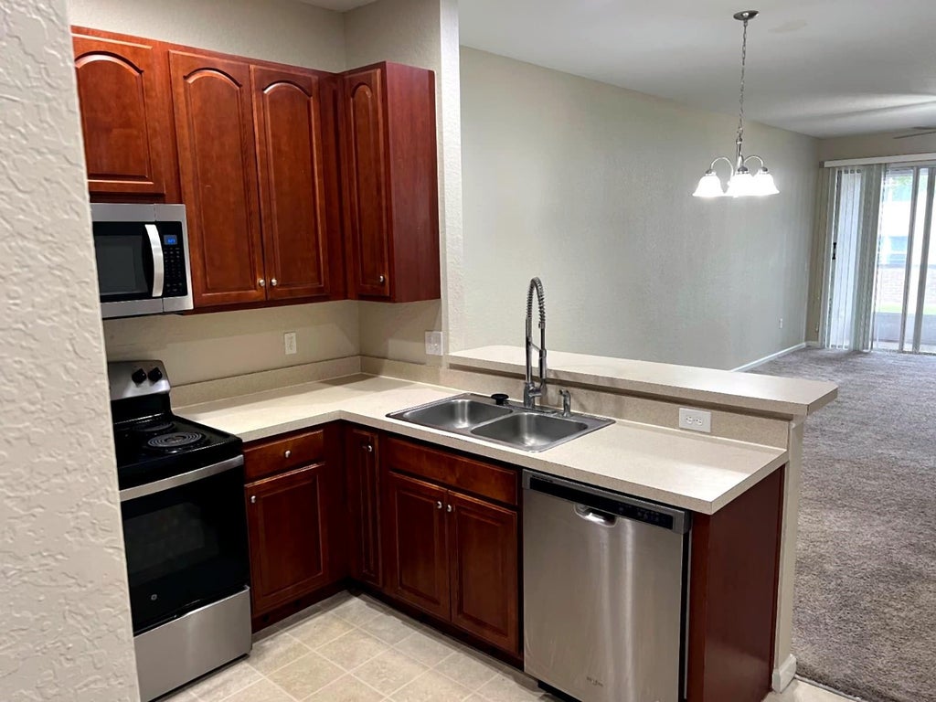 Photo of 13926 Dove Wing Court, Orlando, FL 32828 (MLS # O6446550)