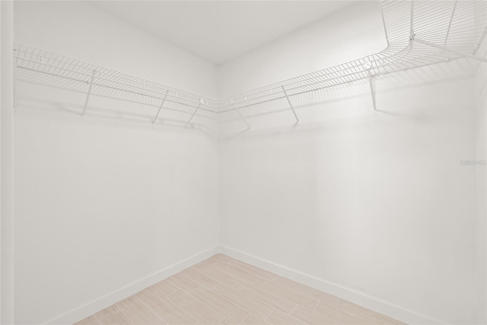 HAMNERS MARJORY B & W E FLO - Residential