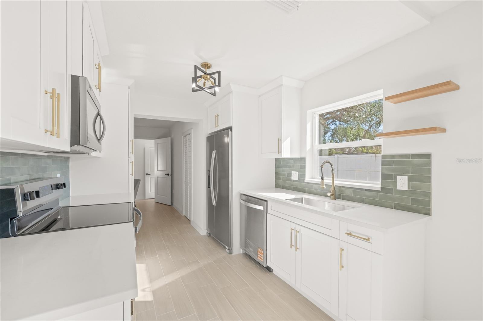 HAMNERS MARJORY B & W E FLO - Residential