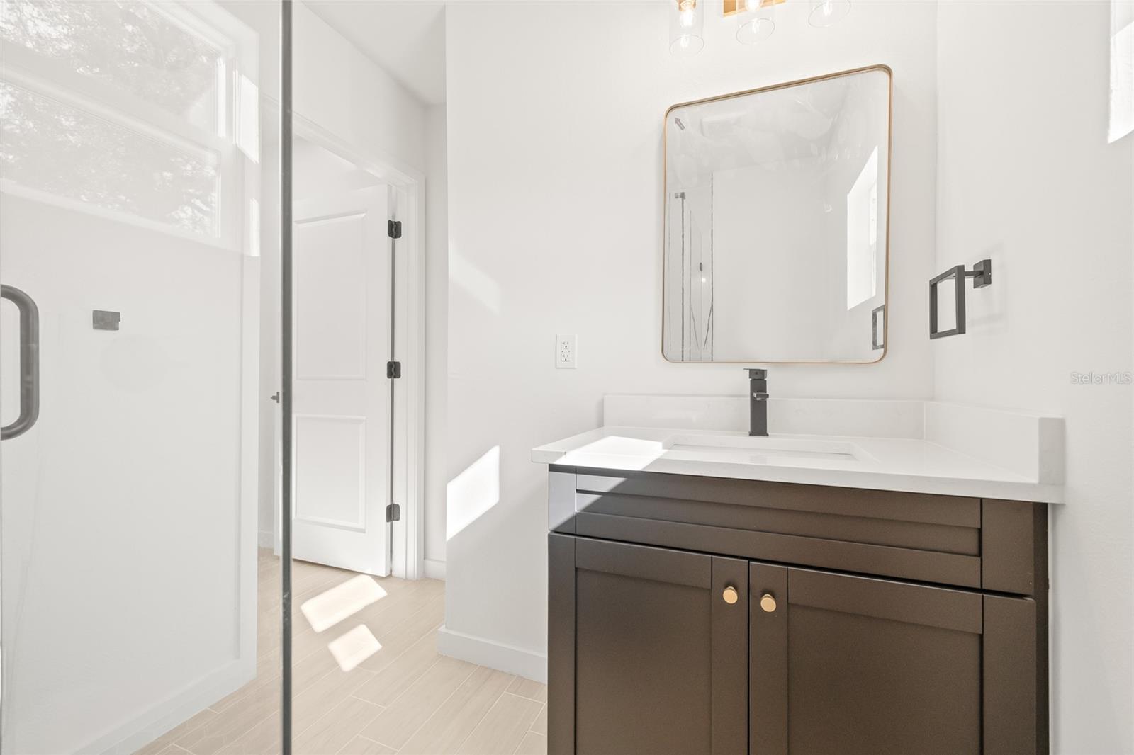 HAMNERS MARJORY B & W E FLO - Residential