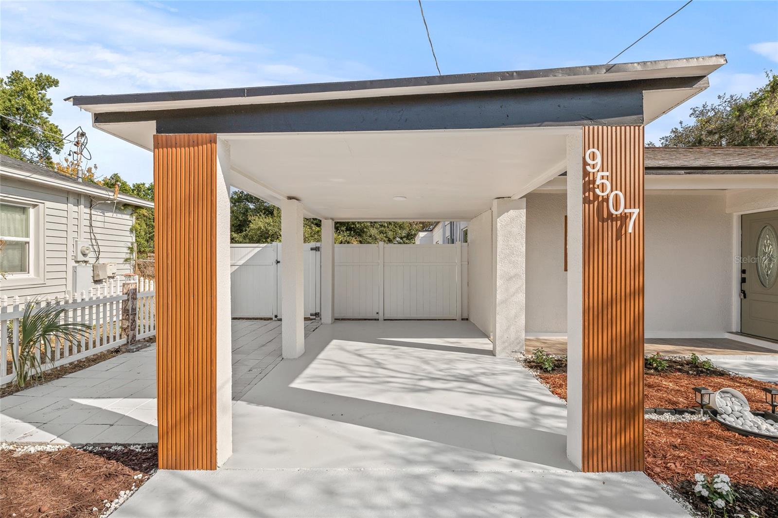 HAMNERS MARJORY B & W E FLO - Residential