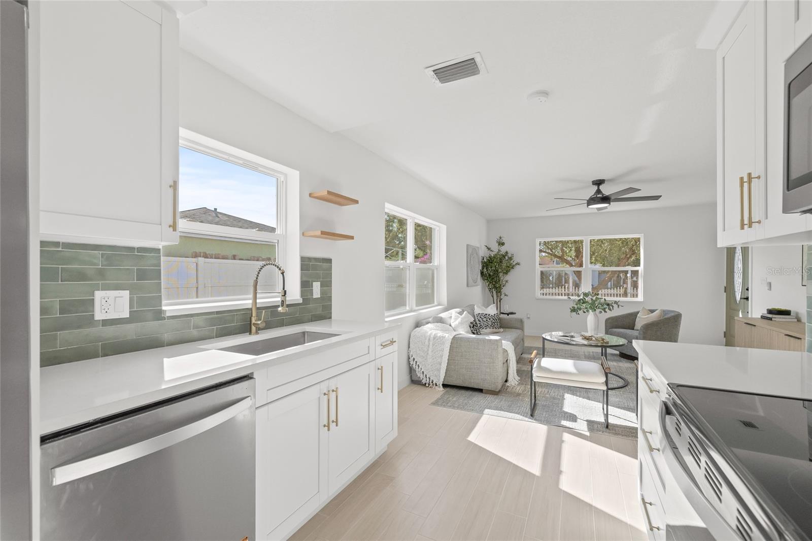 HAMNERS MARJORY B & W E FLO - Residential