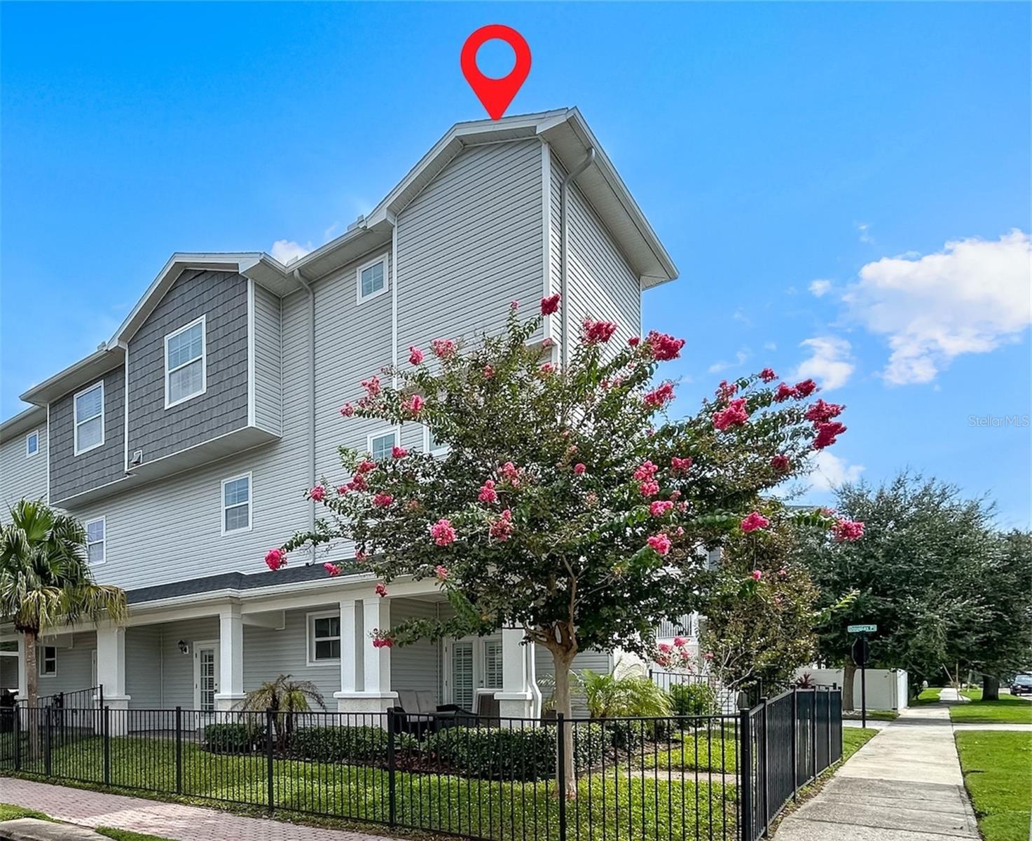 DOUGLAS PLACE - Residential