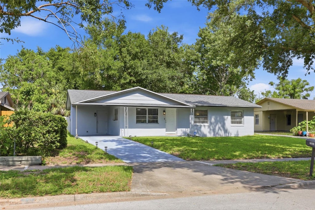Photo of 1651 Messina Avenue, Orlando, FL 32811 (MLS # O6418095)