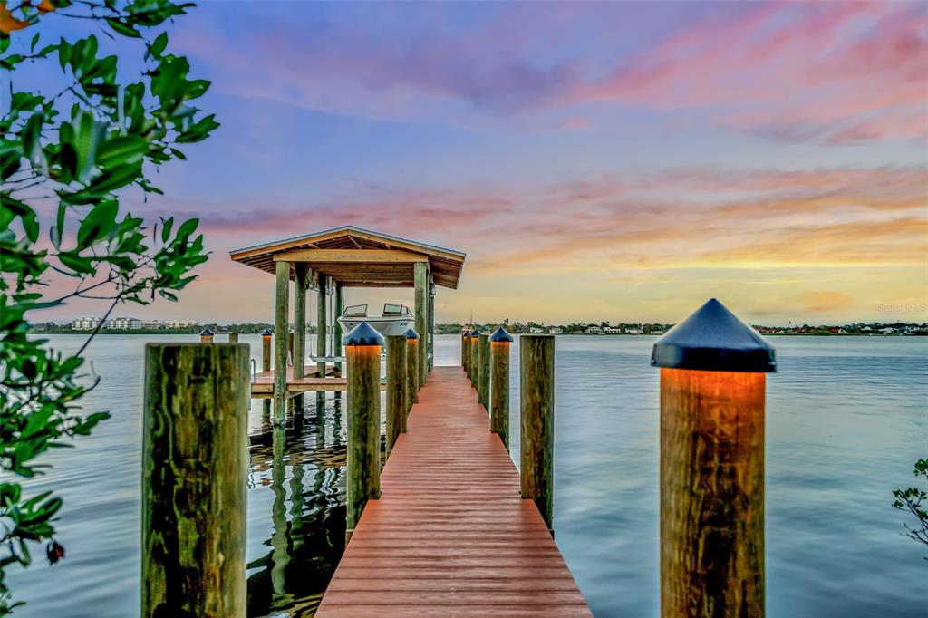 CASEY KEY - Residential