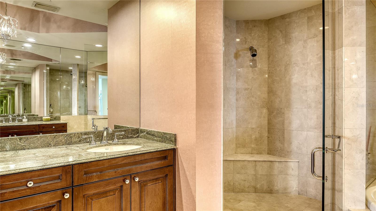 THE BEACH RESIDENCES - Residential