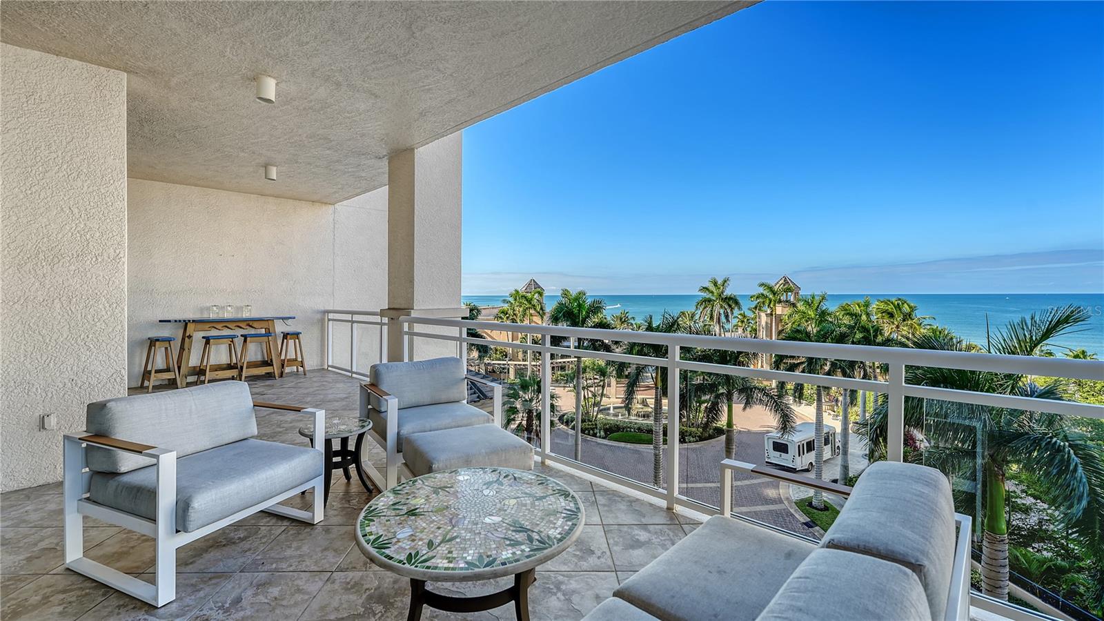 THE BEACH RESIDENCES - Residential