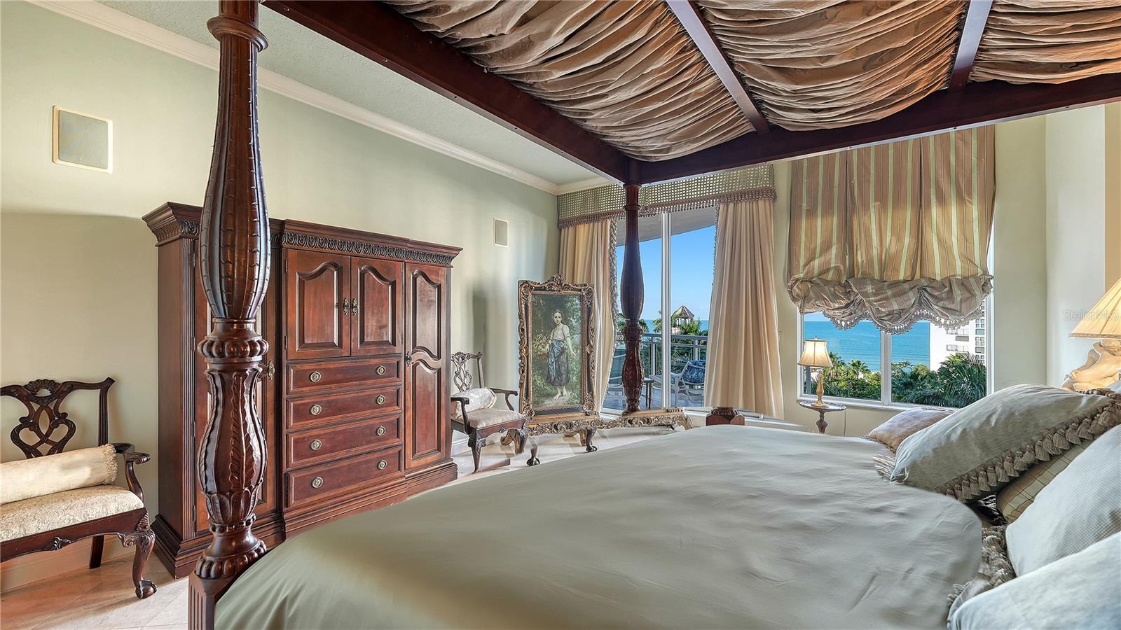 THE BEACH RESIDENCES - Residential