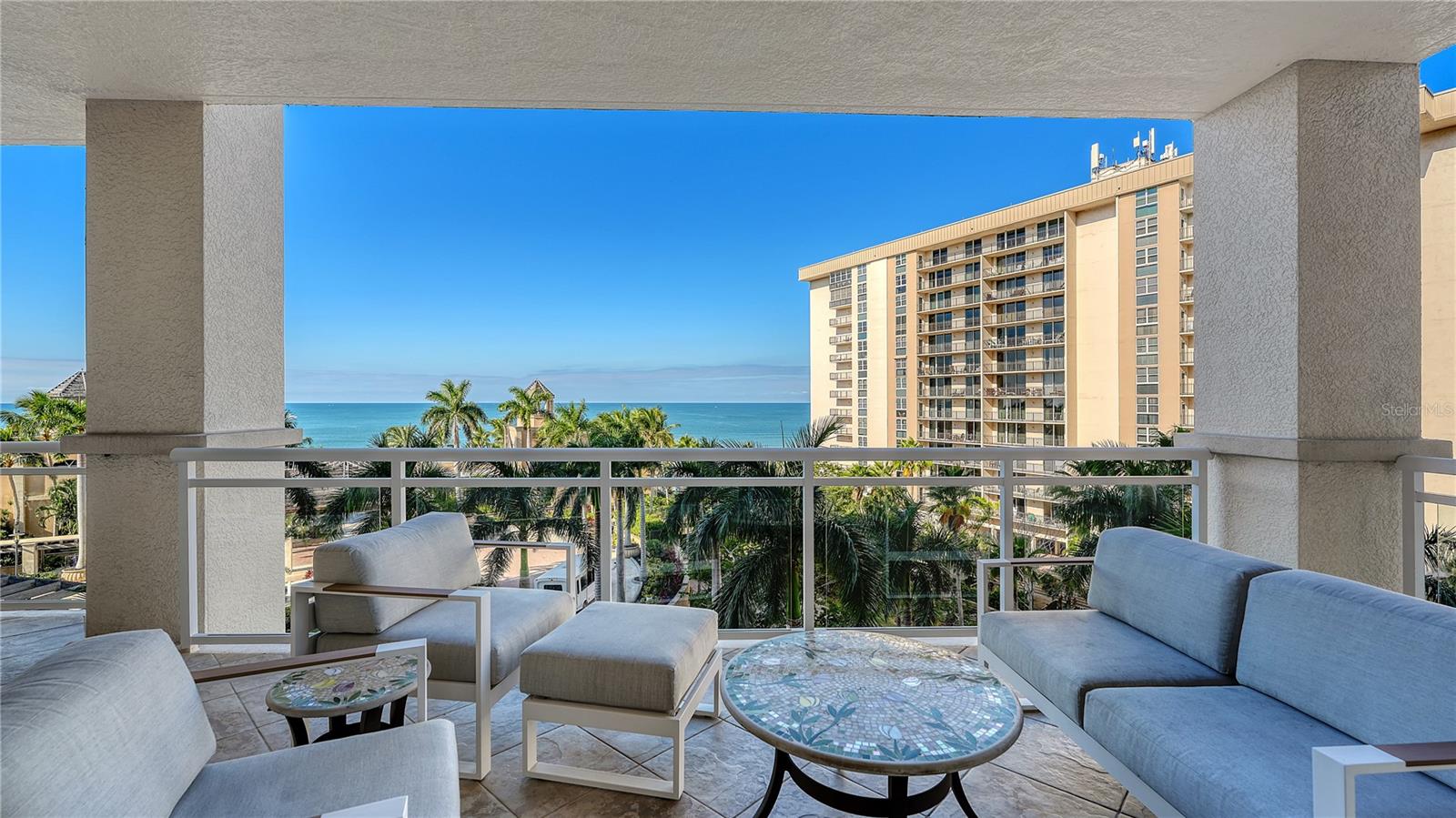 THE BEACH RESIDENCES - Residential