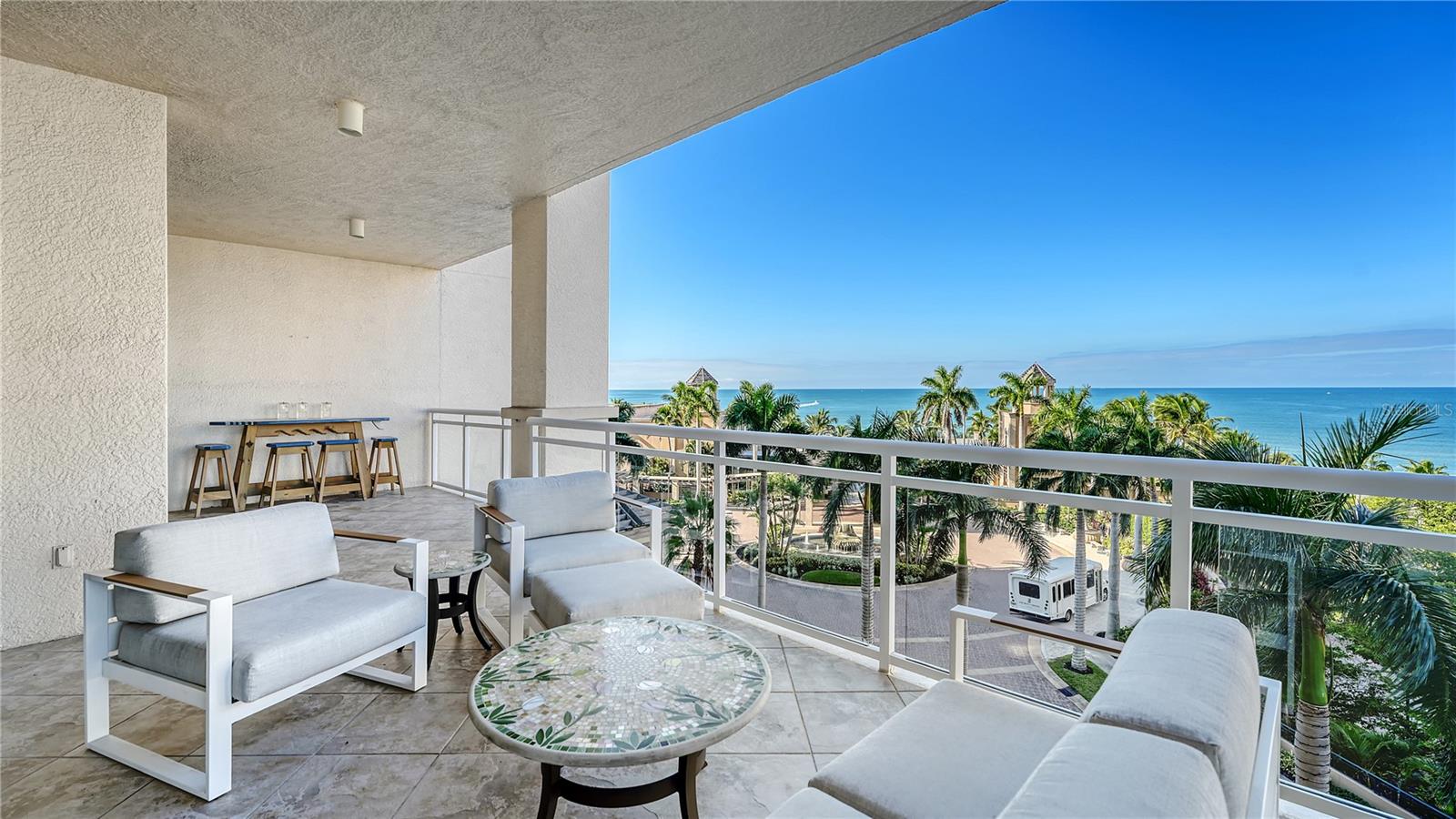 THE BEACH RESIDENCES - Residential