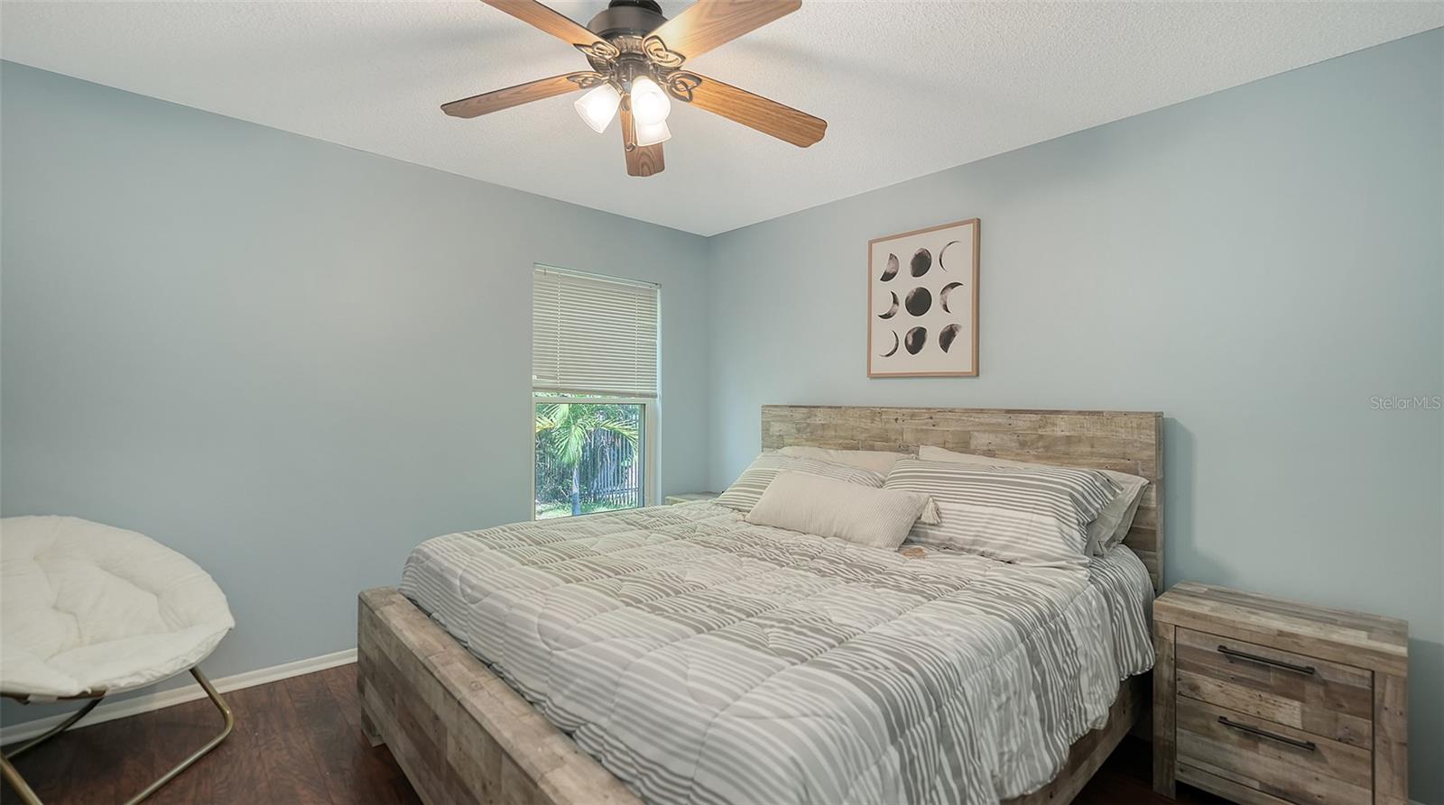 COLONIAL OAKS - Residential Lease